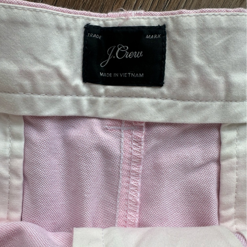 J. Crew Oxford Cotton men’s shorts, size 32 and 10.5 inseam, pink - Picture 3 of 5